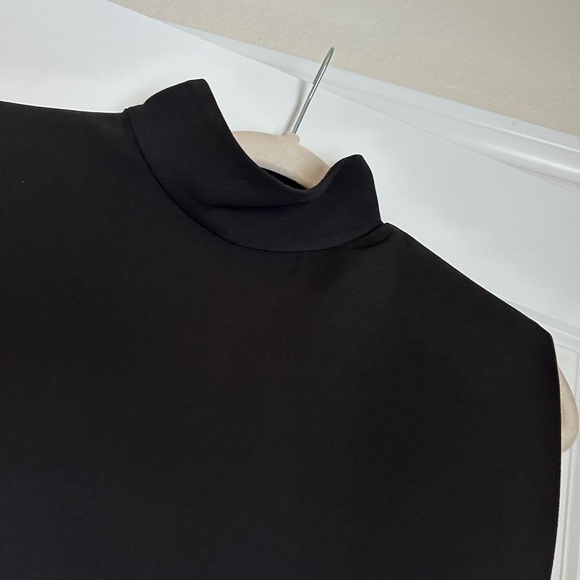 Zara LBD! Shoulder padded! High neck!Small cap sleeves! Tapered shape! Back zip - Picture 4 of 6